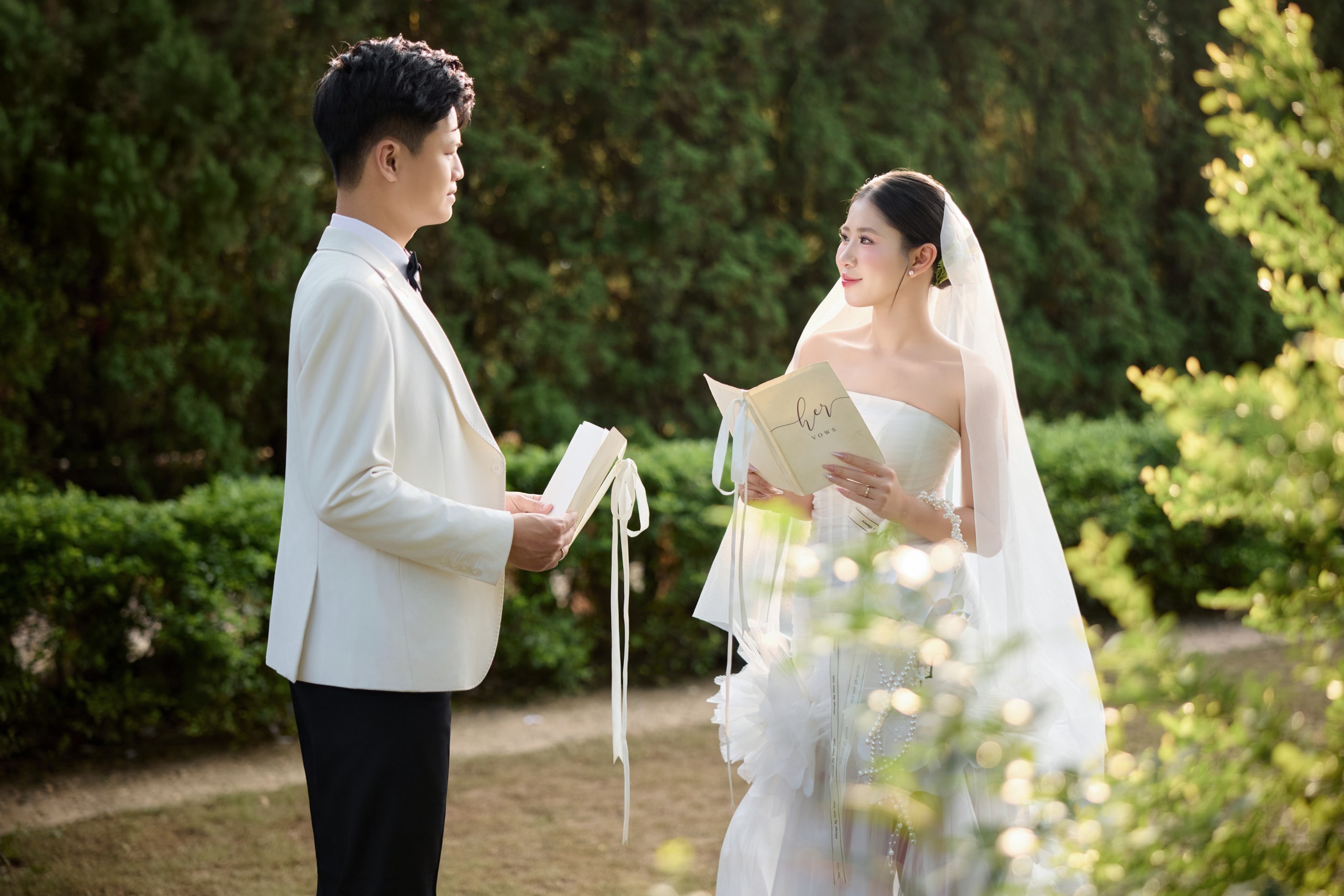 Duy Anh & Thu Hồng